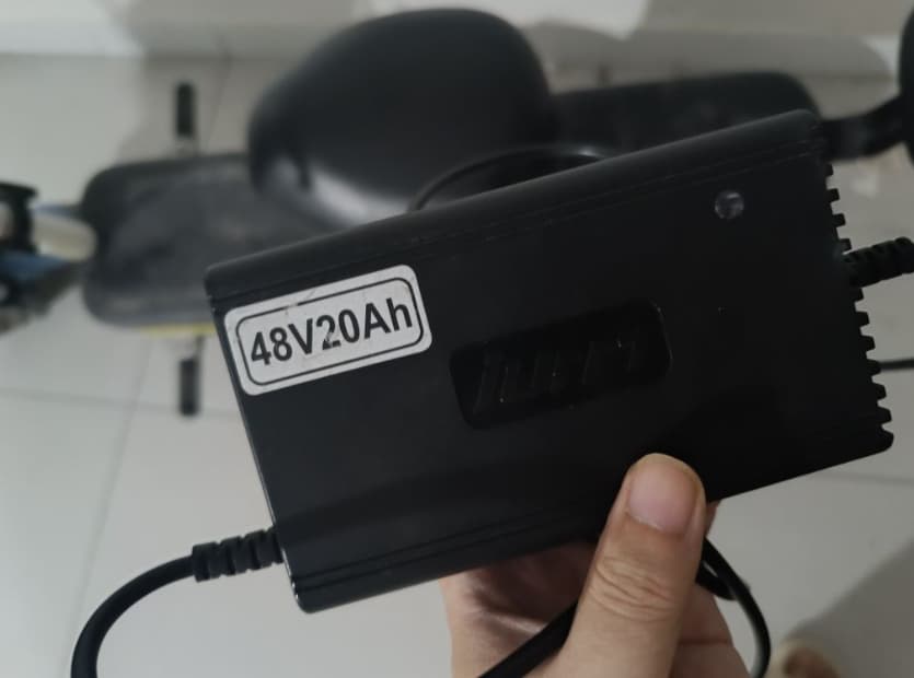 Issues encountered when charging and inflating electric bicycle tires